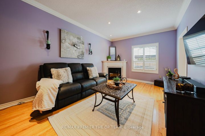 Photo 17 at 179 Lio Avenue, Sonoma Heights, Vaughan