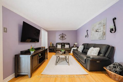 Photo 16 at 179 Lio Avenue, Sonoma Heights, Vaughan