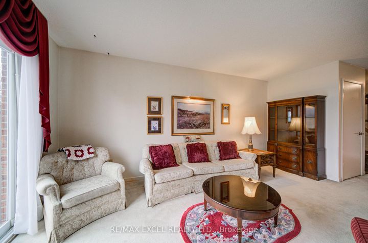 Photo 13 at 36 - 3000 Midland Avenue, Malvern West, Toronto