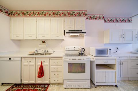 Photo 18 at 36 - 3000 Midland Avenue, Malvern West, Toronto