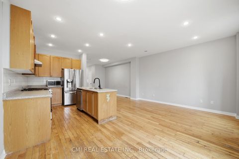 Photo 10 at 248 Ashdale Avenue, Coxwell, Toronto