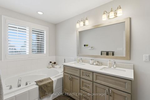 Photo 17 at 320 Lakebreeze Drive N, Newcastle, Clarington