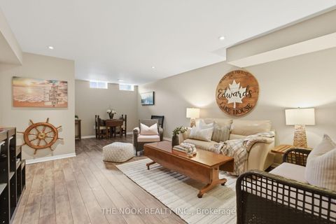 Photo 28 at 320 Lakebreeze Drive N, Newcastle, Clarington