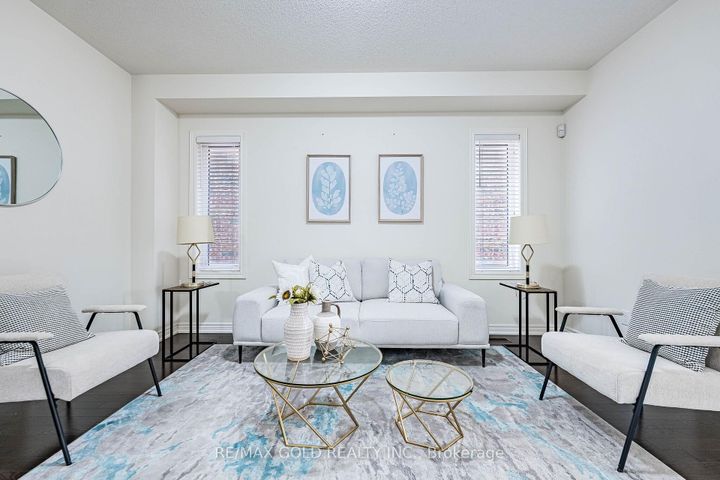 Photo 6 at 14 Lloyd Crescent, Northwest Brampton, Brampton