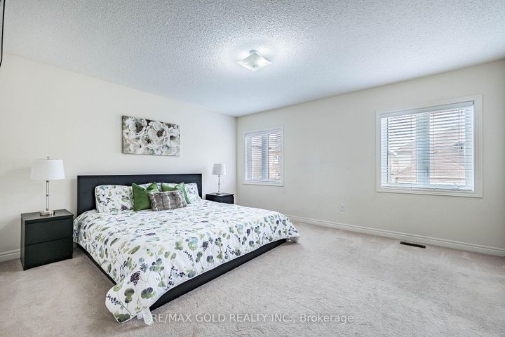 Photo 21 at 14 Lloyd Crescent, Northwest Brampton, Brampton