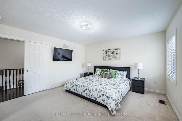 Photo 22 at 14 Lloyd Crescent, Northwest Brampton, Brampton