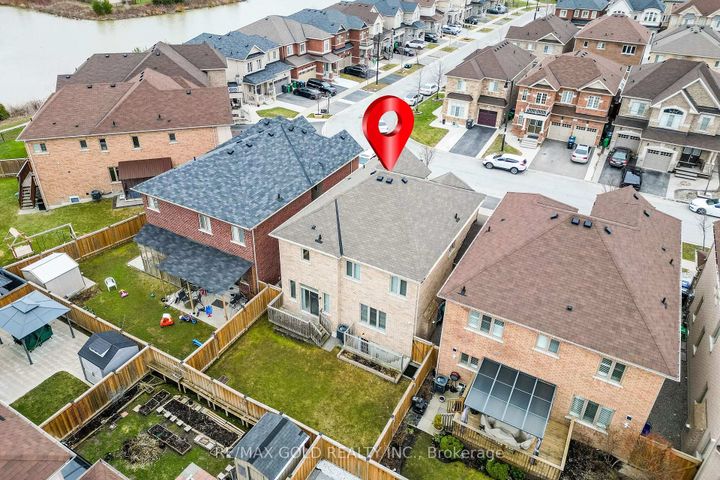 Photo 40 at 14 Lloyd Crescent, Northwest Brampton, Brampton