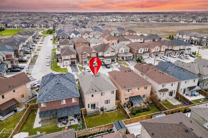 Photo 41 at 14 Lloyd Crescent, Northwest Brampton, Brampton