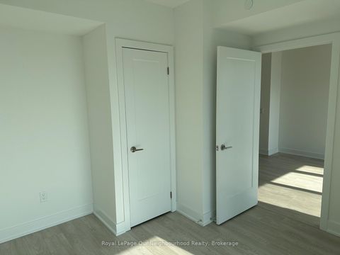 Photo 8 at 2615 - 2545 SIMCOE Street N, Windfields, Oshawa