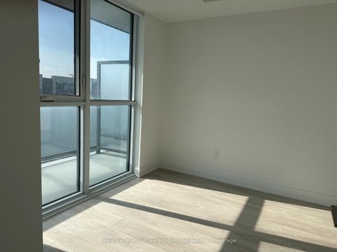 Photo 10 at 2615 - 2545 SIMCOE Street N, Windfields, Oshawa