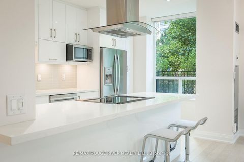 Photo 3 at 109 - 238 Doris Avenue, Willowdale East, Toronto