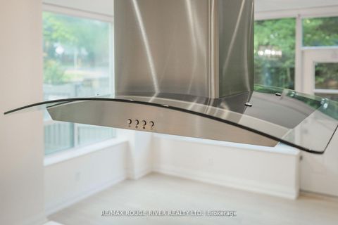 Photo 9 at 109 - 238 Doris Avenue, Willowdale East, Toronto