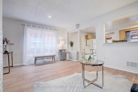 Photo 8 at 140 Vanguard Road, Patterson, Vaughan