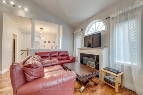 Photo 9 at 236 Slywood Crescent, Maple, Vaughan