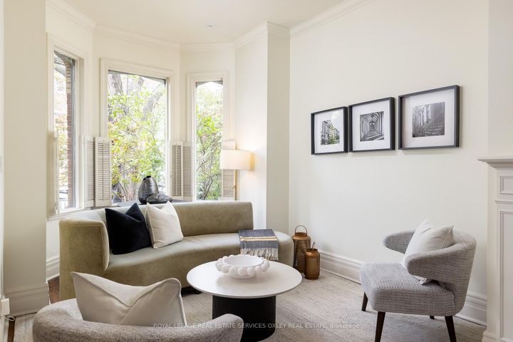 Photo 4 at 313 Sumach Street, South St. James Town, Toronto