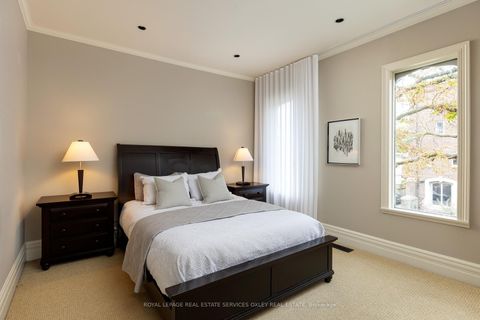 Photo 19 at 313 Sumach Street, South St. James Town, Toronto