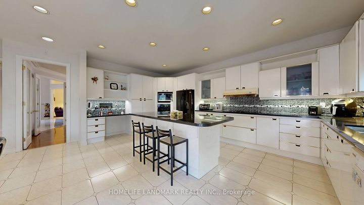 Photo 13 at 411 Cummer Avenue, Newtonbrook East, Toronto