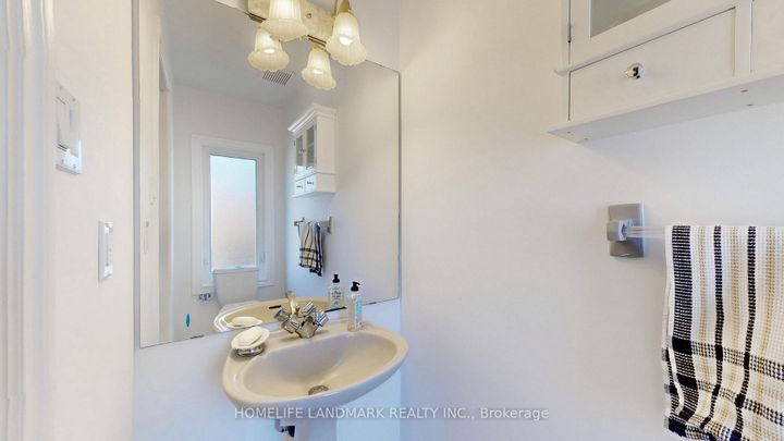 Photo 26 at 411 Cummer Avenue, Newtonbrook East, Toronto