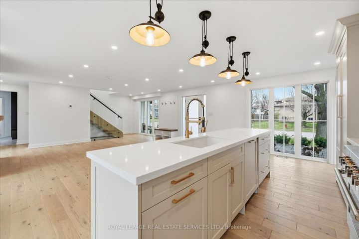 Photo 15 at 2212 Urwin Crescent, WO West, Oakville