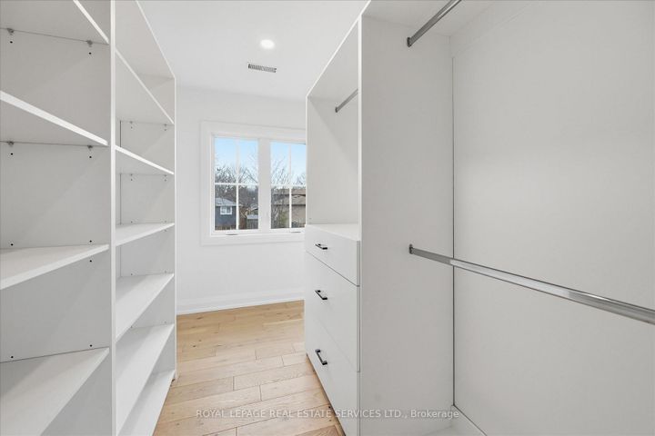 Photo 21 at 2212 Urwin Crescent, WO West, Oakville