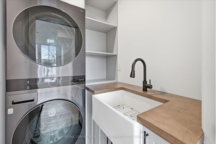 Photo 24 at 2212 Urwin Crescent, WO West, Oakville