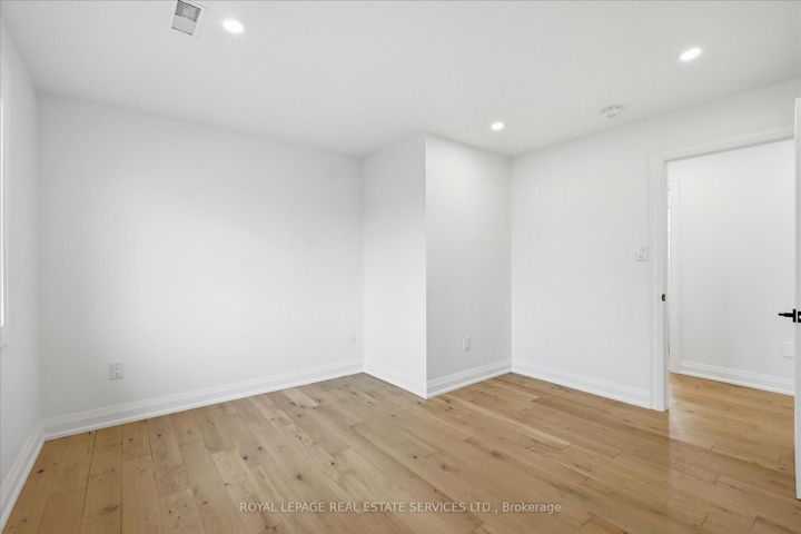 Photo 26 at 2212 Urwin Crescent, WO West, Oakville