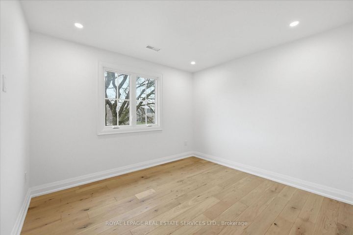 Photo 34 at 2212 Urwin Crescent, WO West, Oakville