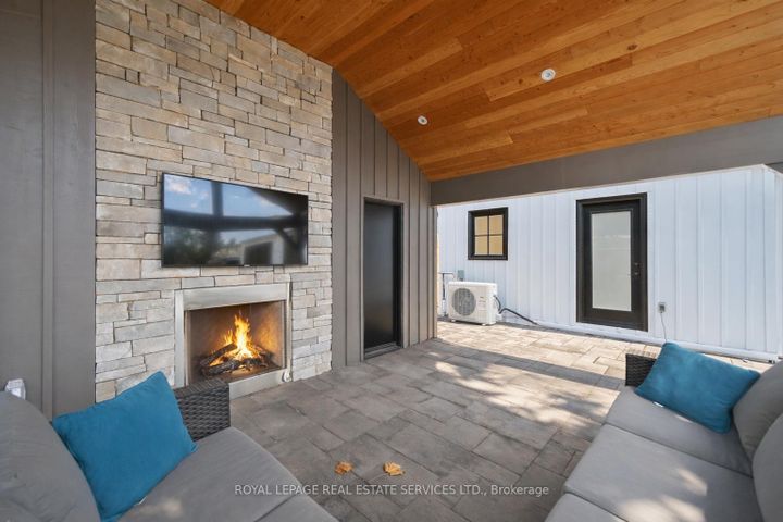 Photo 48 at 2212 Urwin Crescent, WO West, Oakville