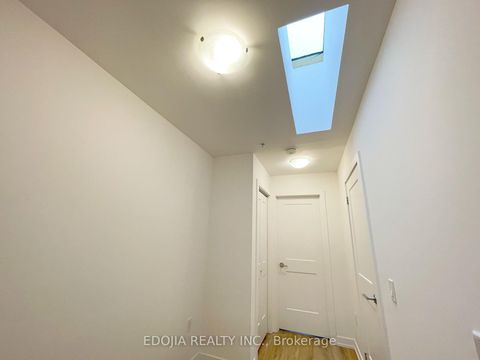 Photo 15 at 24 - 57 Finch Avenue W, Willowdale West, Toronto
