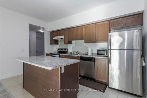 Photo 4 at 102 - 299 Cundles Road E, Alliance, Barrie