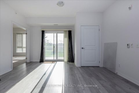 Photo 8 at 102 - 299 Cundles Road E, Alliance, Barrie