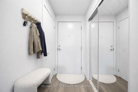 Photo 2 at 311 - 120 Canon Jackson Drive, Greenbrook, Toronto