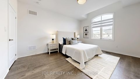 Photo 19 at 56 Connell Drive, Keswick North, Georgina