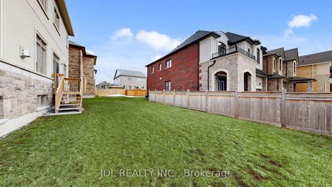 Photo 24 at 56 Connell Drive, Keswick North, Georgina