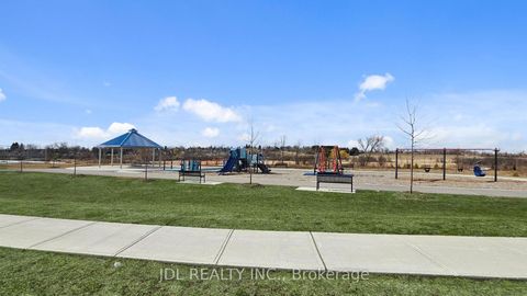 Photo 25 at 56 Connell Drive, Keswick North, Georgina