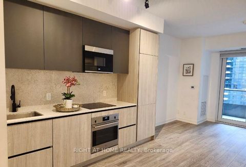 Photo 2 at 2605 - 108 Peter Street, Waterfront Communities C1, Toronto