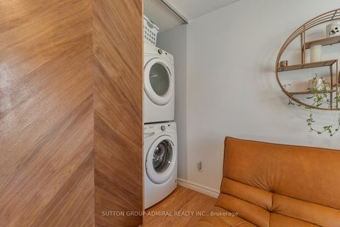 Photo 6 at 19 Mentor Boulevard, Hillcrest Village, Toronto