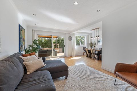 Photo 14 at 19 Mentor Boulevard, Hillcrest Village, Toronto