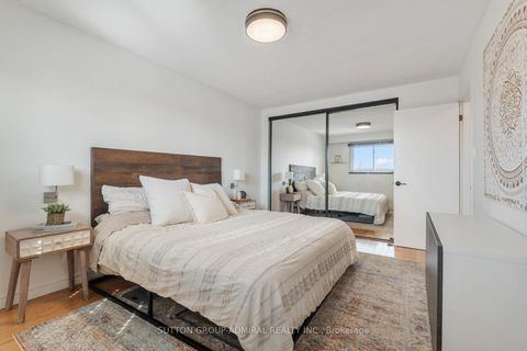 Photo 21 at 19 Mentor Boulevard, Hillcrest Village, Toronto