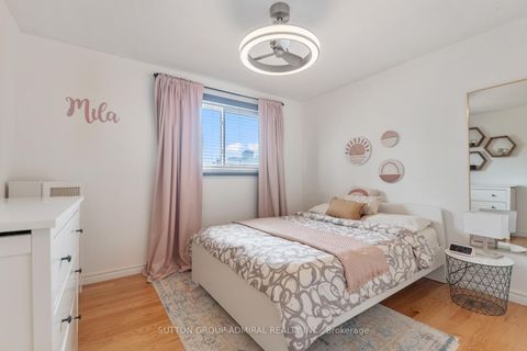 Photo 22 at 19 Mentor Boulevard, Hillcrest Village, Toronto