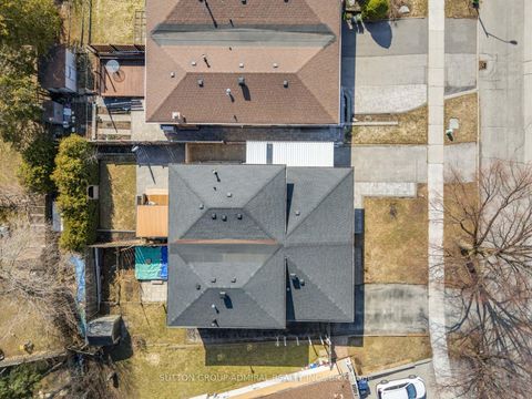 Photo 46 at 19 Mentor Boulevard, Hillcrest Village, Toronto