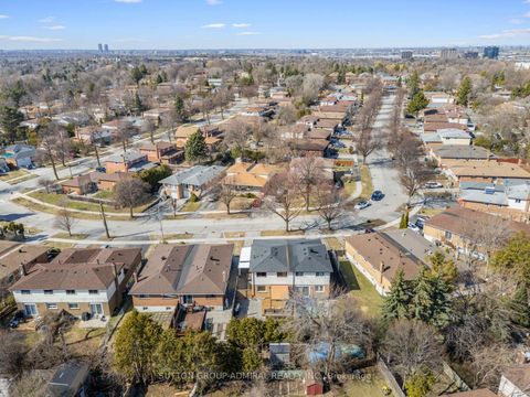 Photo 48 at 19 Mentor Boulevard, Hillcrest Village, Toronto