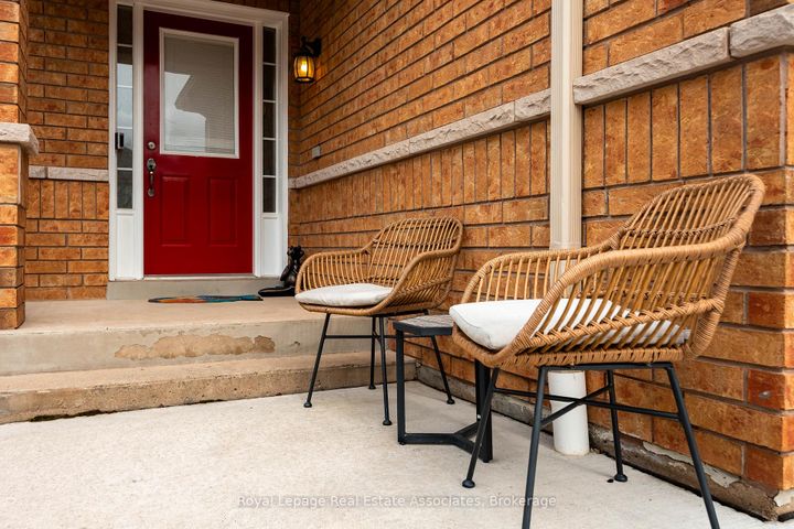 Photo 11 at 3867 Stardust Drive, Churchill Meadows, Mississauga