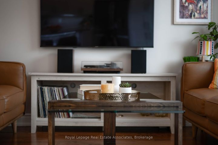 Photo 13 at 3867 Stardust Drive, Churchill Meadows, Mississauga