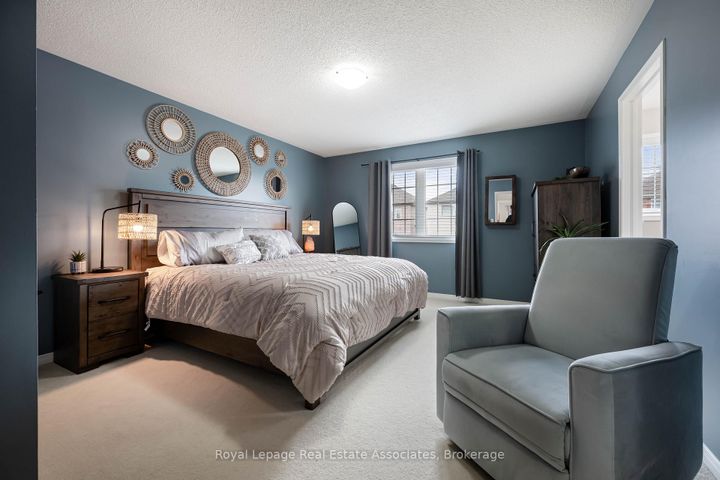 Photo 42 at 3867 Stardust Drive, Churchill Meadows, Mississauga