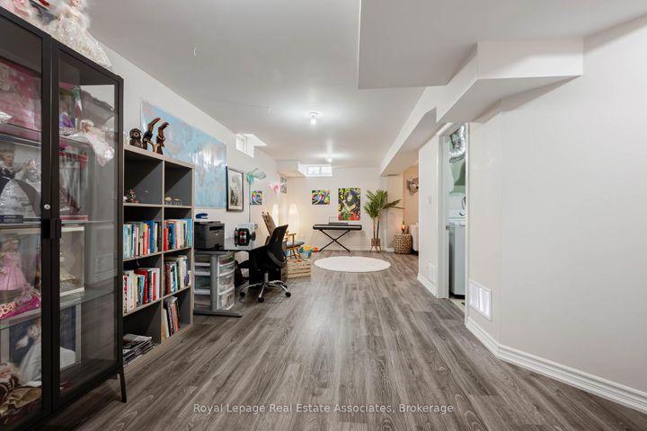 Photo 49 at 3867 Stardust Drive, Churchill Meadows, Mississauga