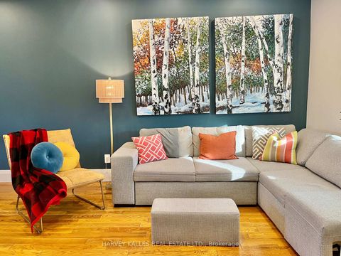 Photo 7 at 26 Leyton Avenue, Oakridge, Toronto