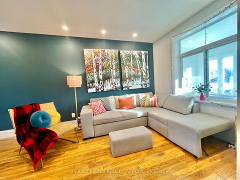 Photo 8 at 26 Leyton Avenue, Oakridge, Toronto