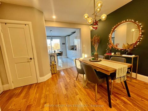 Photo 11 at 26 Leyton Avenue, Oakridge, Toronto