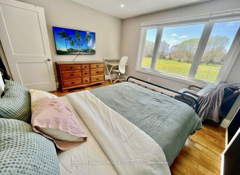 Photo 18 at 26 Leyton Avenue, Oakridge, Toronto